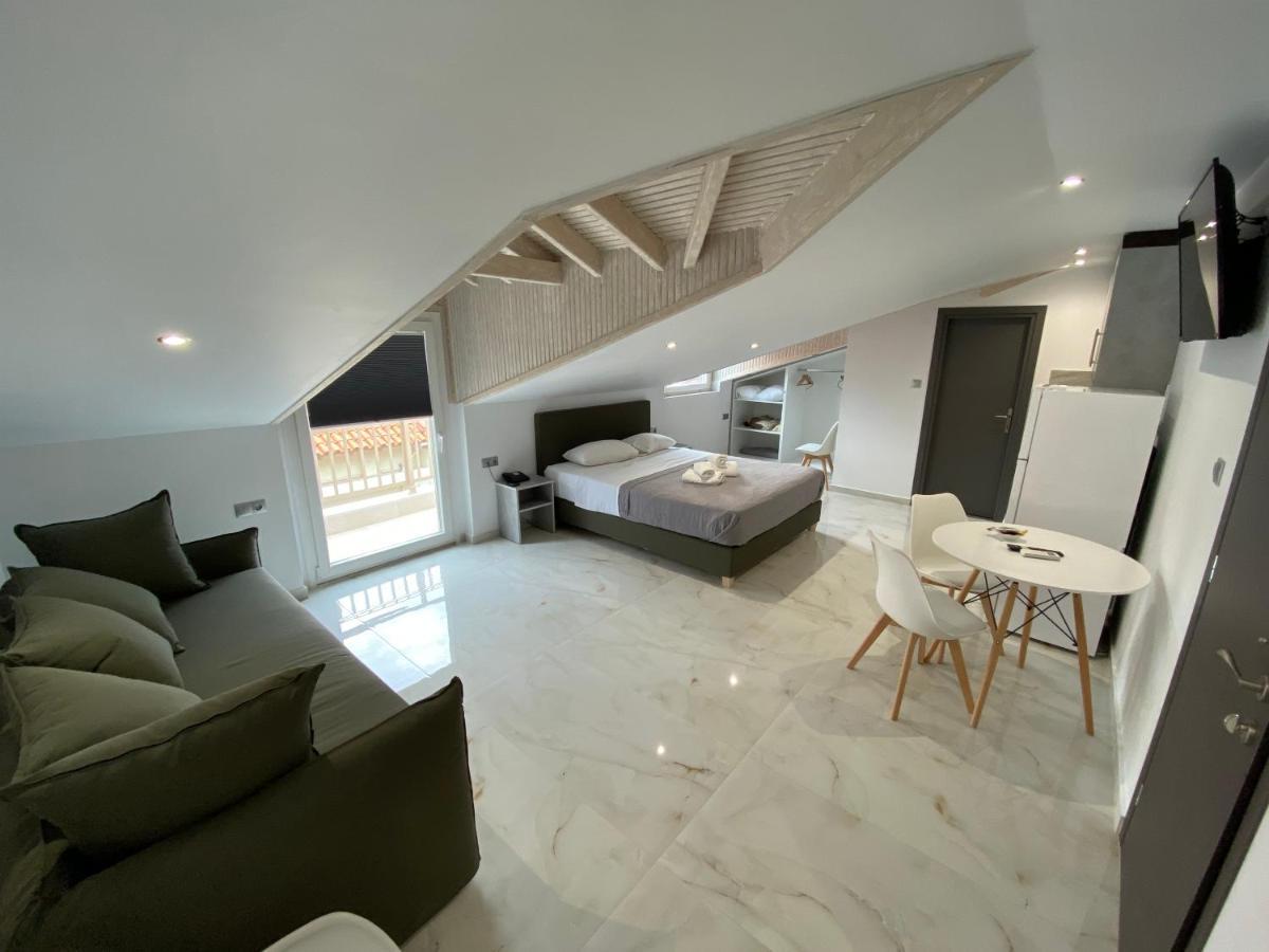 Hotel Almira Agía Triás Ngoại thất bức ảnh