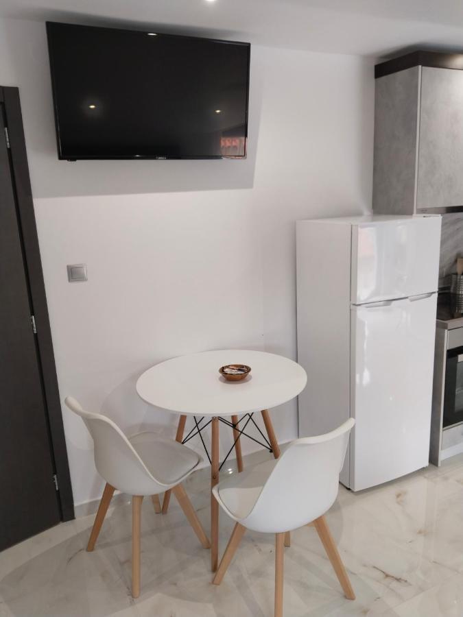 Hotel Almira Agía Triás Ngoại thất bức ảnh