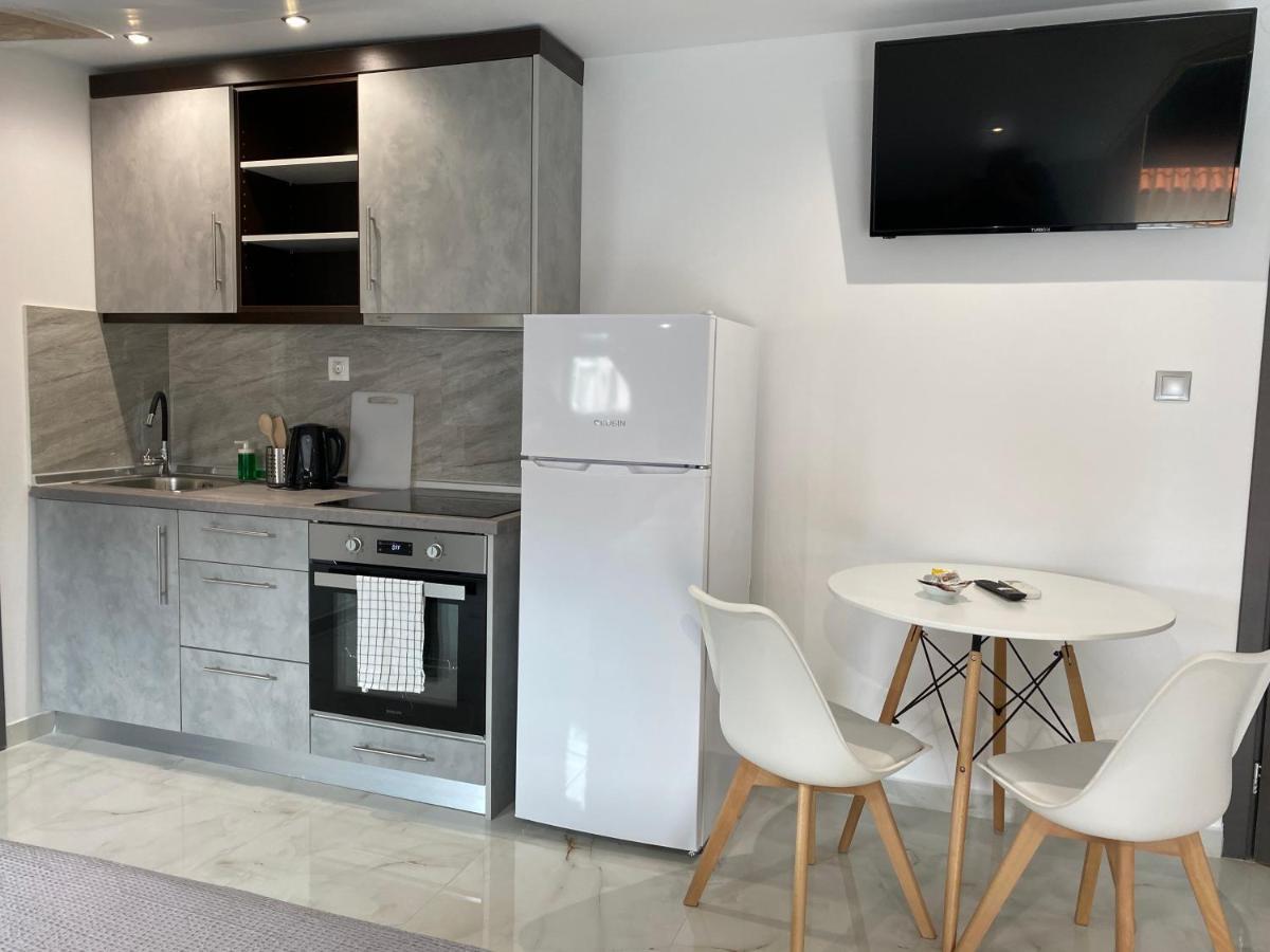Hotel Almira Agía Triás Ngoại thất bức ảnh