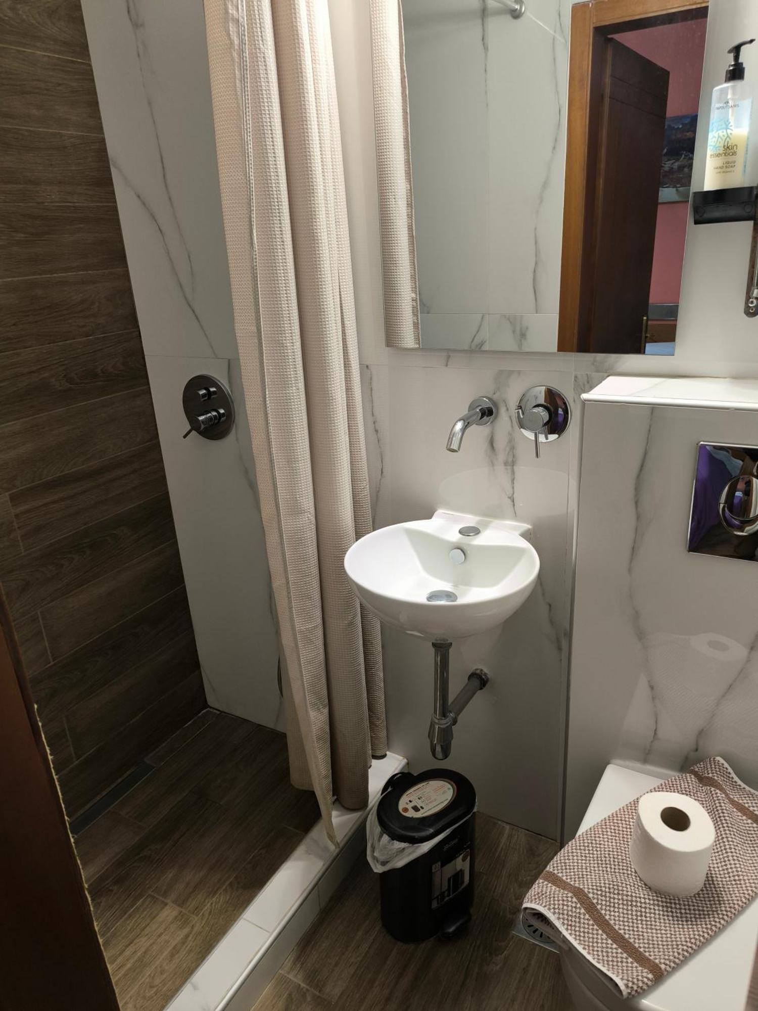 Hotel Almira Agía Triás Ngoại thất bức ảnh