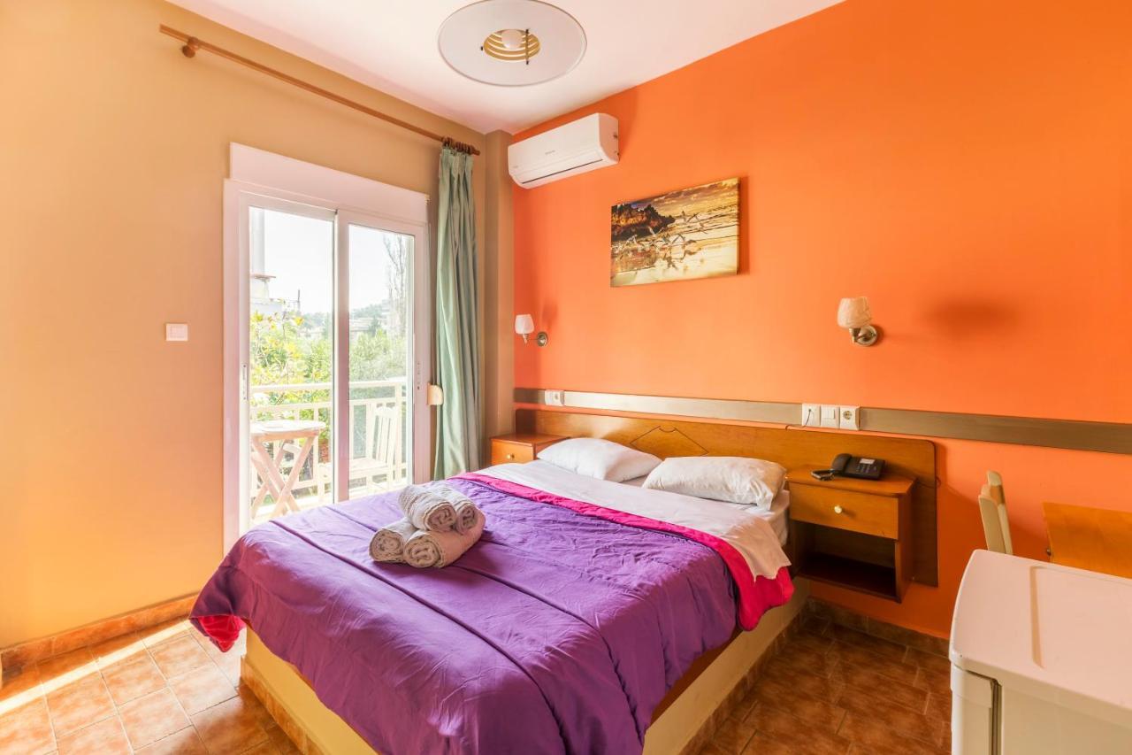 Hotel Almira Agía Triás Ngoại thất bức ảnh