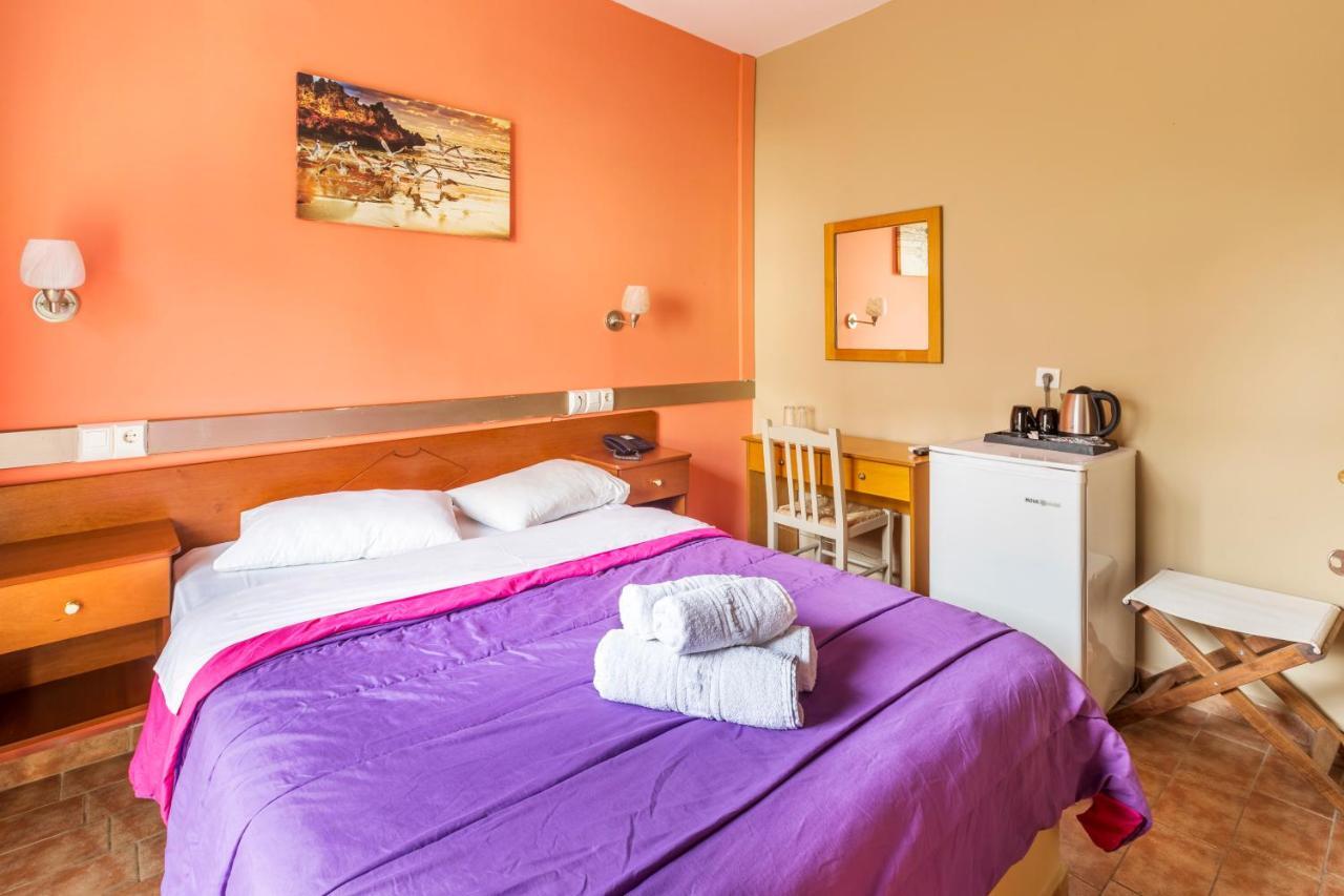 Hotel Almira Agía Triás Ngoại thất bức ảnh